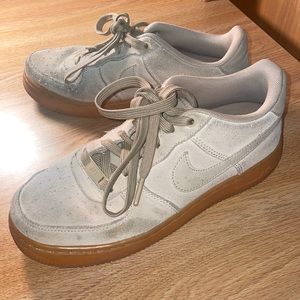 Nike Air Force 1 Suede